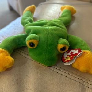Ty beanie babies smoochy the frog with tags